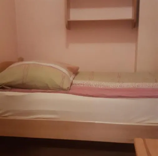 Δωμάτια σε οικογενειακή κατοικία Pohulanka *